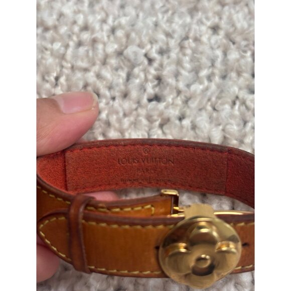 Louis Vuitton Monogram Leather Bracelet With Gold-Tone Floral Clasp - Picture 5 of 10